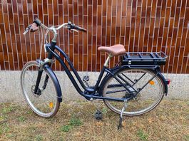 E-Bike/ E-Velo City-Velo 28 Zoll, mit 739km, gekauft: Mai`26